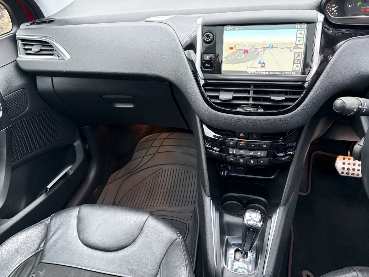 Used Peugeot 208 2014 for sale - 77881097: Photo 12