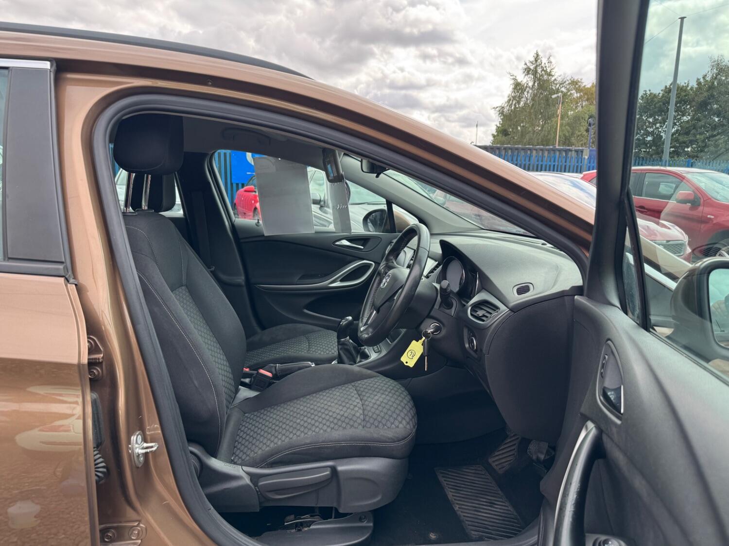 Used Vauxhall Astra 2017 for sale - 76364069: Photo 10