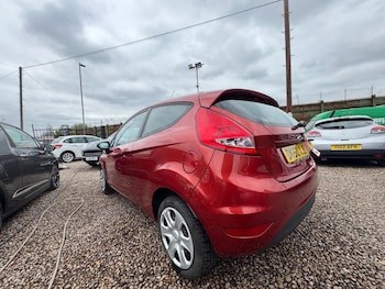 Used Ford Fiesta 2010 for sale - 76364073: Photo