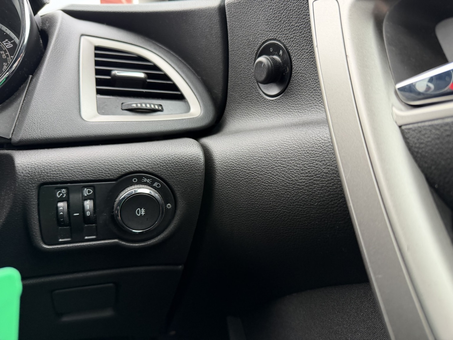 Used Vauxhall Astra 2010 for sale - 77632453: Photo 14