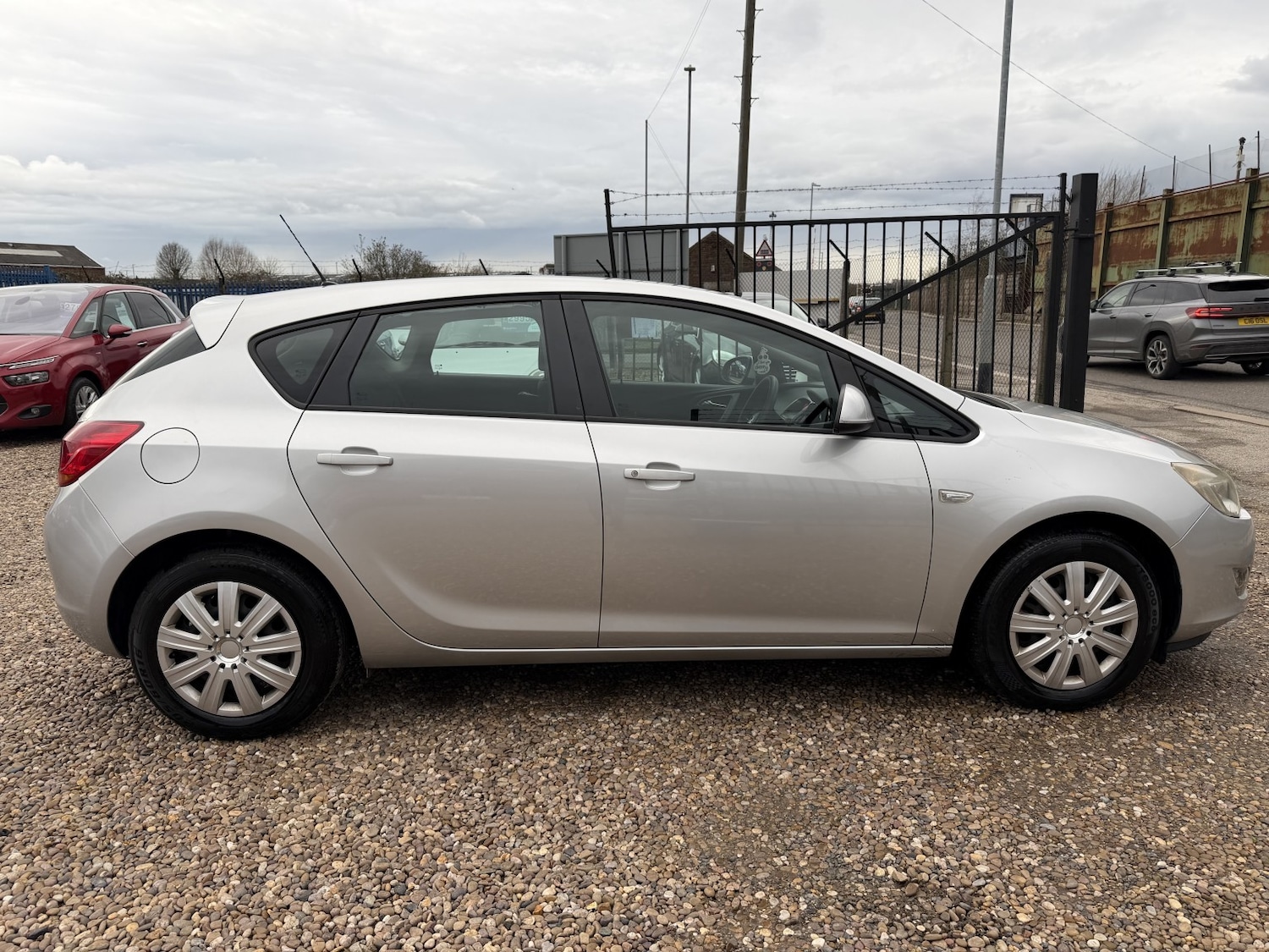 Used Vauxhall Astra 2010 for sale - 77632453: Photo 7