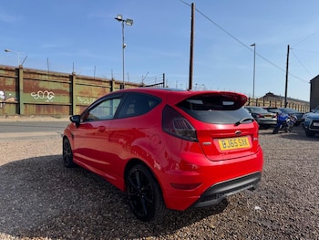 Used Ford Fiesta 2015 for sale - 75289203: Photo