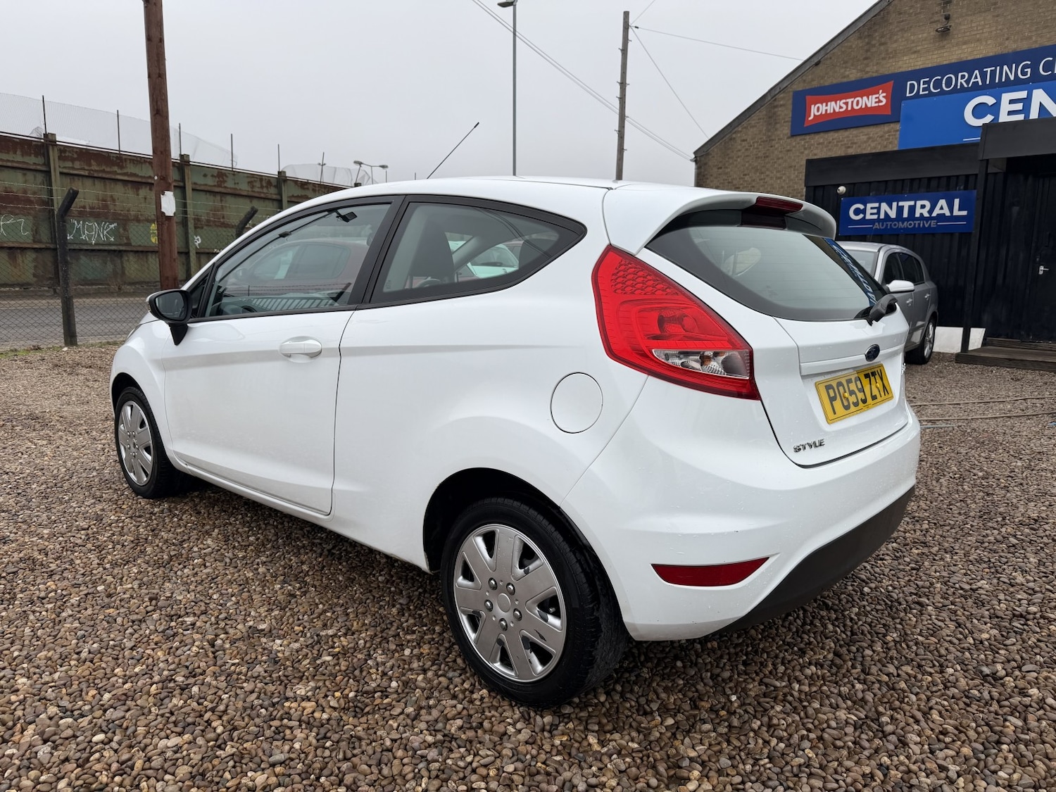 Used Ford Fiesta 2009 for sale - 76497586: Photo 3