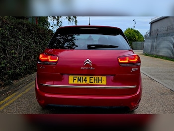 Used Citroen C4 Picasso 2014 for sale - 77494817: Photo