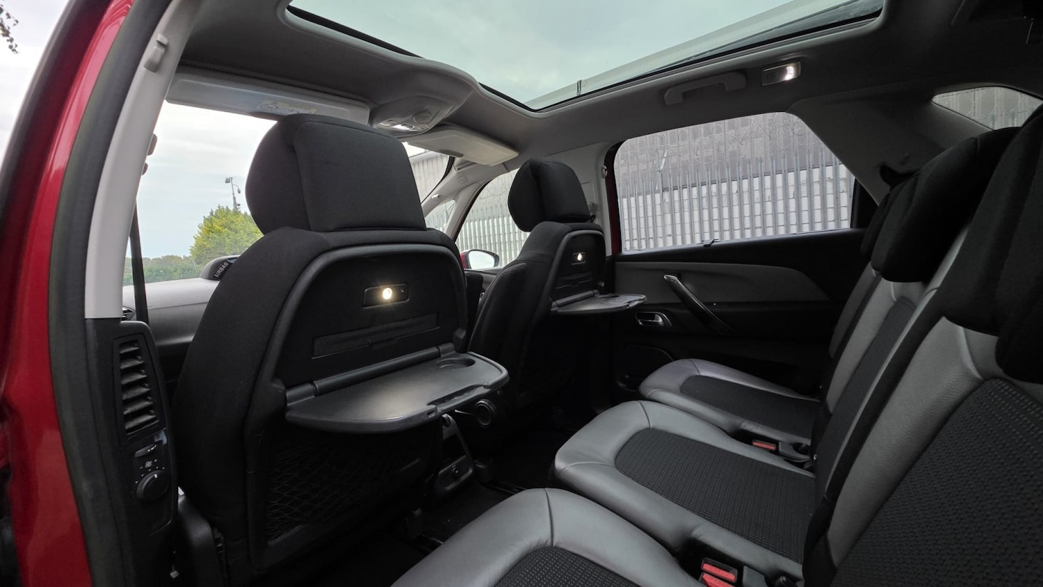 Used Citroen C4 Picasso 2014 for sale - 77494817: Photo 6