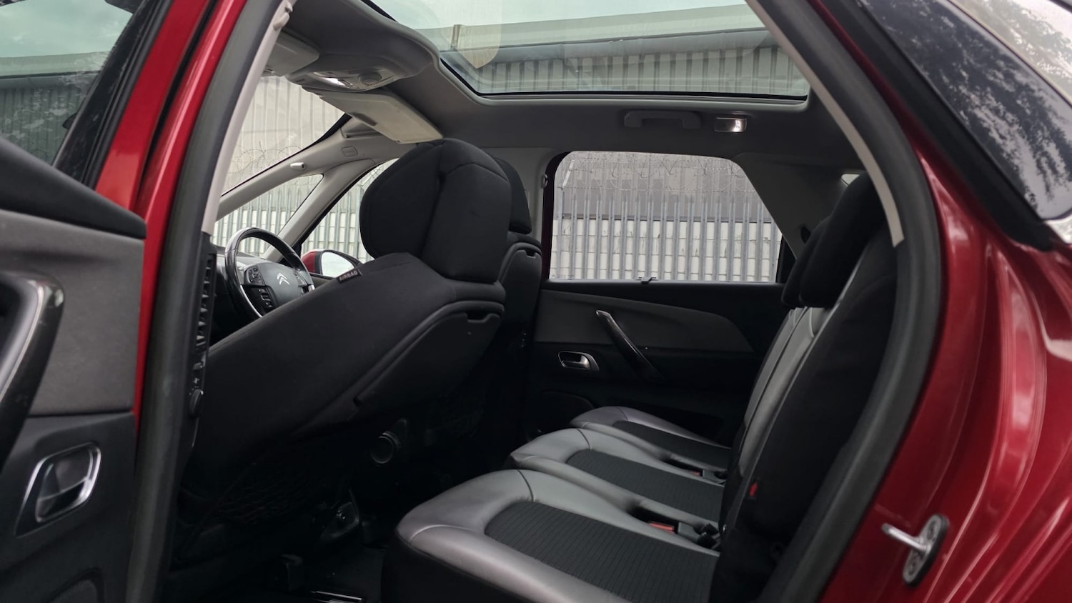 Used Citroen C4 Picasso 2014 for sale - 77494817: Photo 7