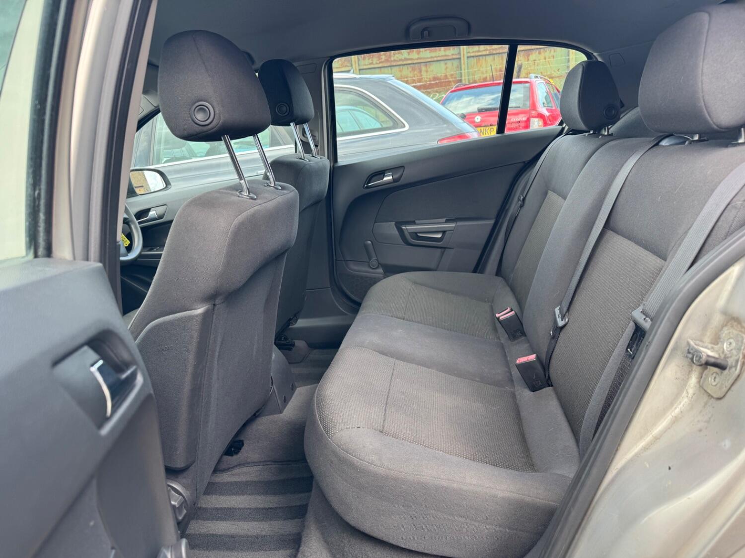 Used Vauxhall Astra 2009 for sale - 77357257: Photo 15