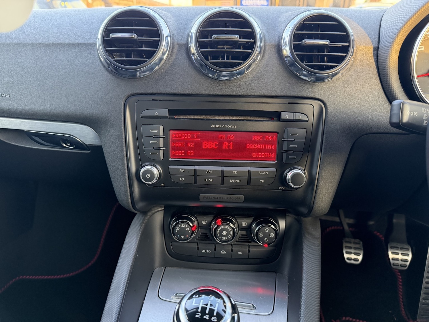 Used Audi TT 2010 for sale - 76769821: Photo 13