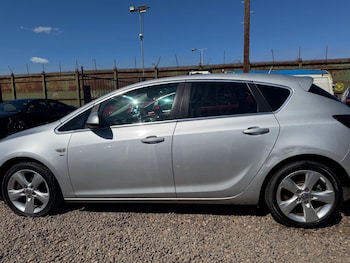Used Vauxhall Astra 2012 for sale - 76364063: Photo