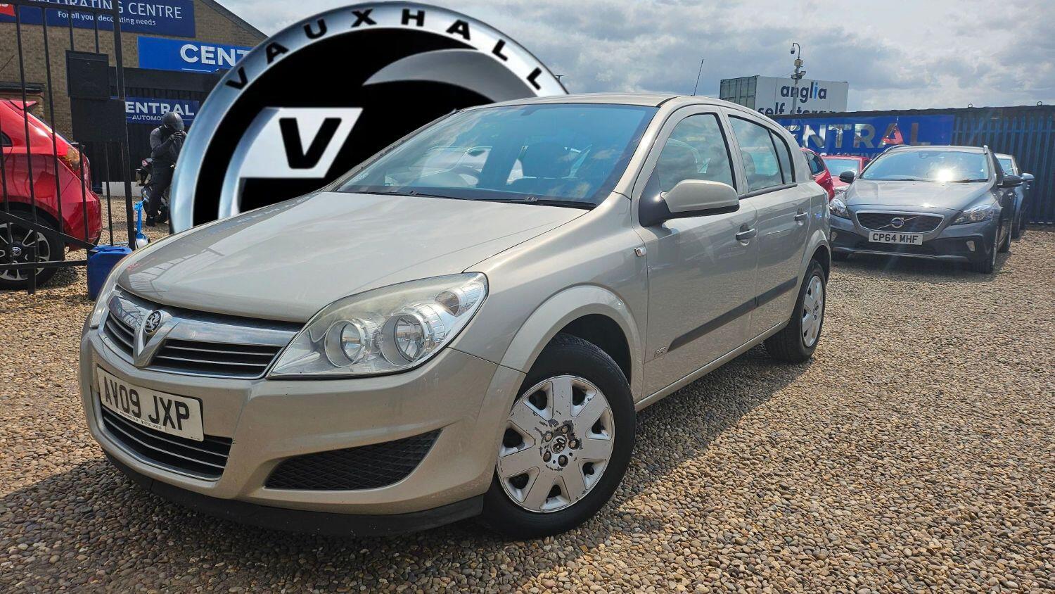 Used Vauxhall Astra 2009 for sale - 76364075: Photo 1