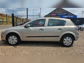 Used Vauxhall Astra 2009 for sale - 76364075: Photo
