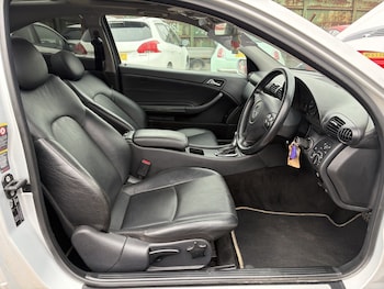 Used Mercedes-Benz C Class 2005 for sale - 77213421: Photo