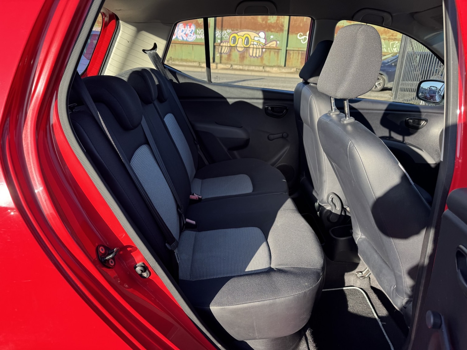 Used Hyundai i10 2010 for sale - 76784954: Photo 13