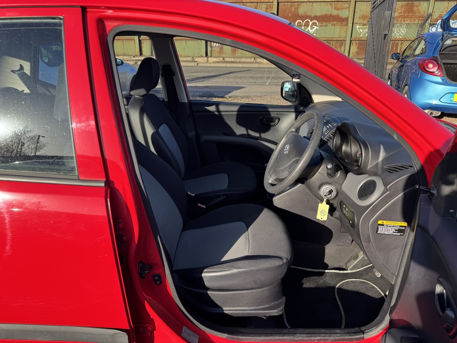 Used Hyundai i10 2010 for sale - 76784954: Photo 9