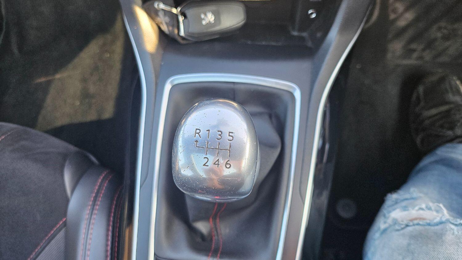 Used Peugeot 308 2015 for sale - 76364061: Photo 16
