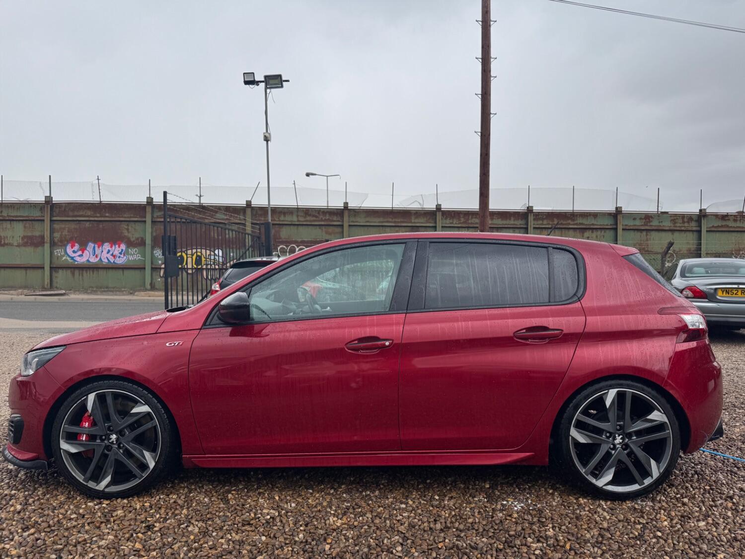 Used Peugeot 308 2015 for sale - 76364061: Photo 2