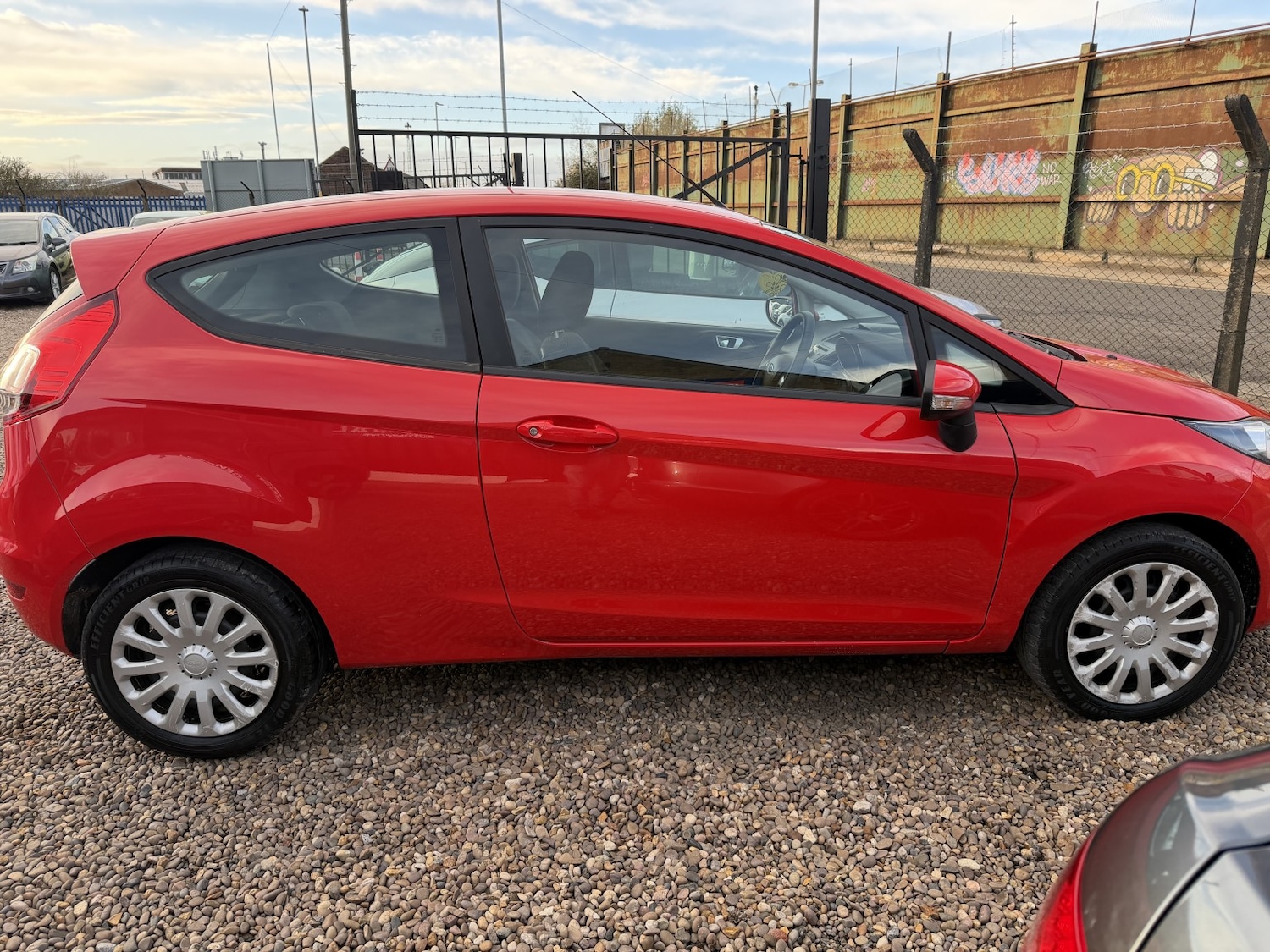 Used Ford Fiesta 2013 for sale - 76649813: Photo 7