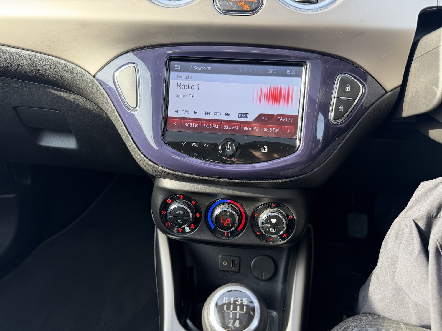 Used Vauxhall ADAM 2013 for sale - 77953994: Photo 16