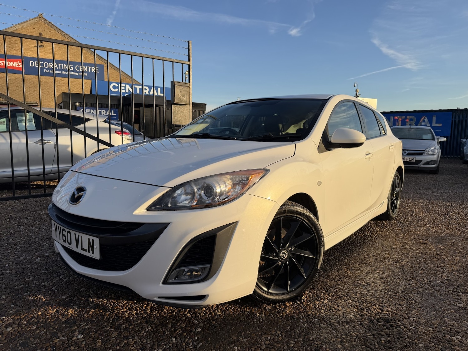 Used Mazda Mazda3 2010 for sale - 76649818: Photo 1