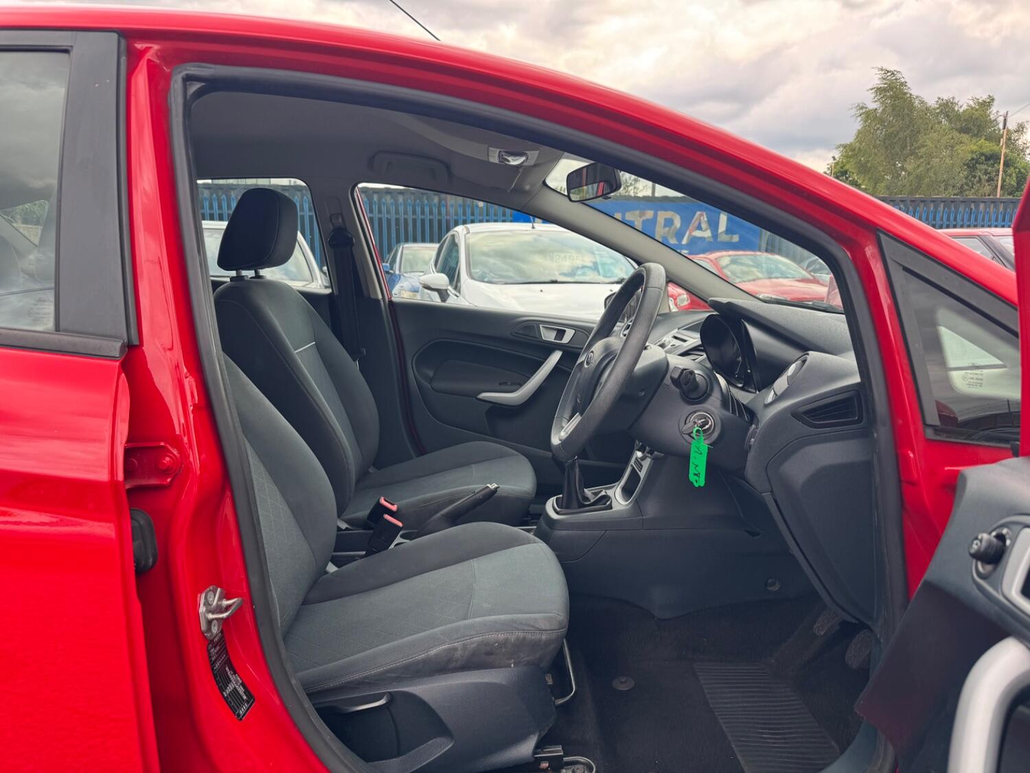 Used Ford Fiesta 2012 for sale - 76793073: Photo 10