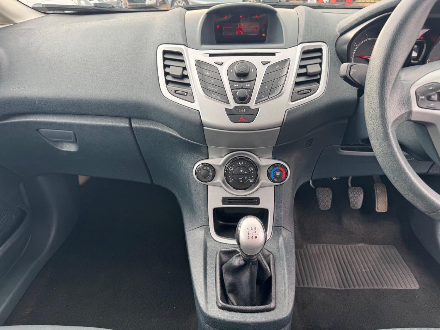 Used Ford Fiesta 2012 for sale - 76793073: Photo 13