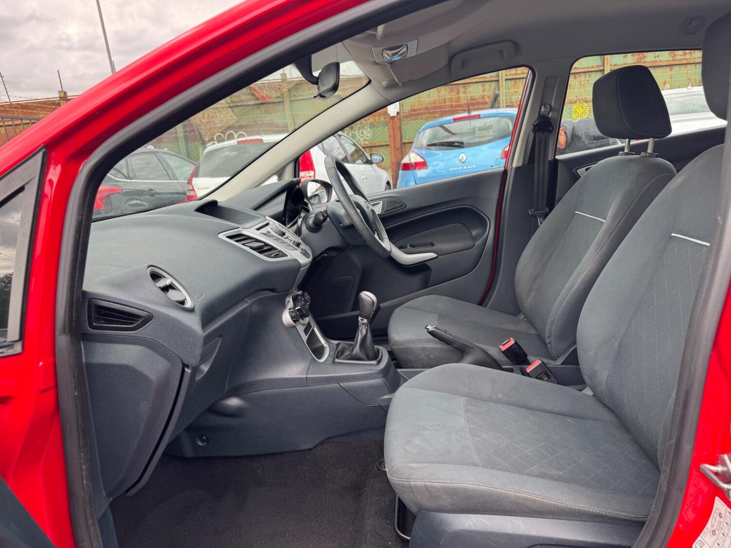 Used Ford Fiesta 2012 for sale - 76793073: Photo 15