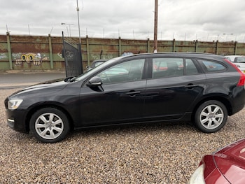 Used Volvo V60 2014 for sale - 78045679: Photo