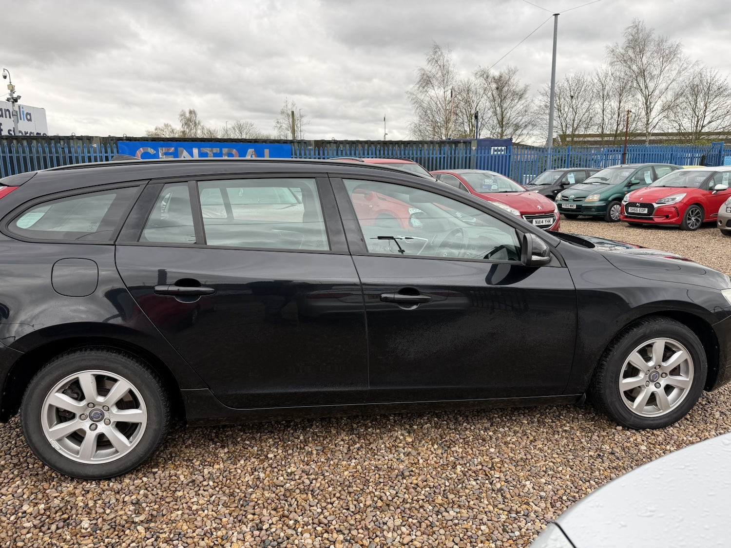 Used Volvo V60 2014 for sale - 78045679: Photo 8