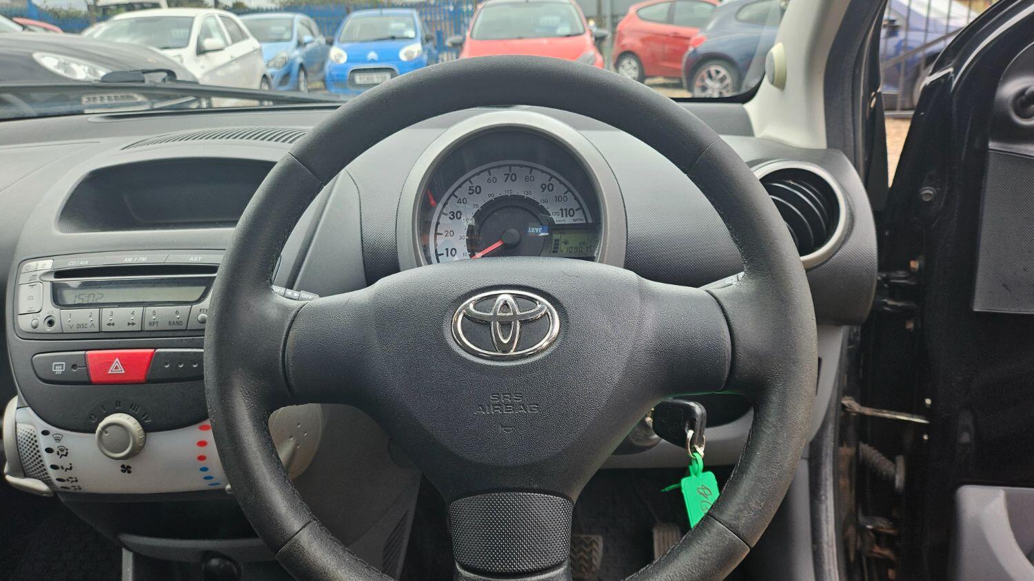 Used Toyota AYGO 2010 for sale - 75561619: Photo 12