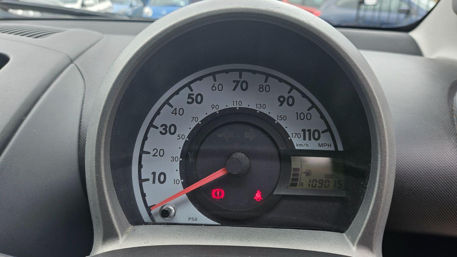 Used Toyota AYGO 2010 for sale - 75561619: Photo 13