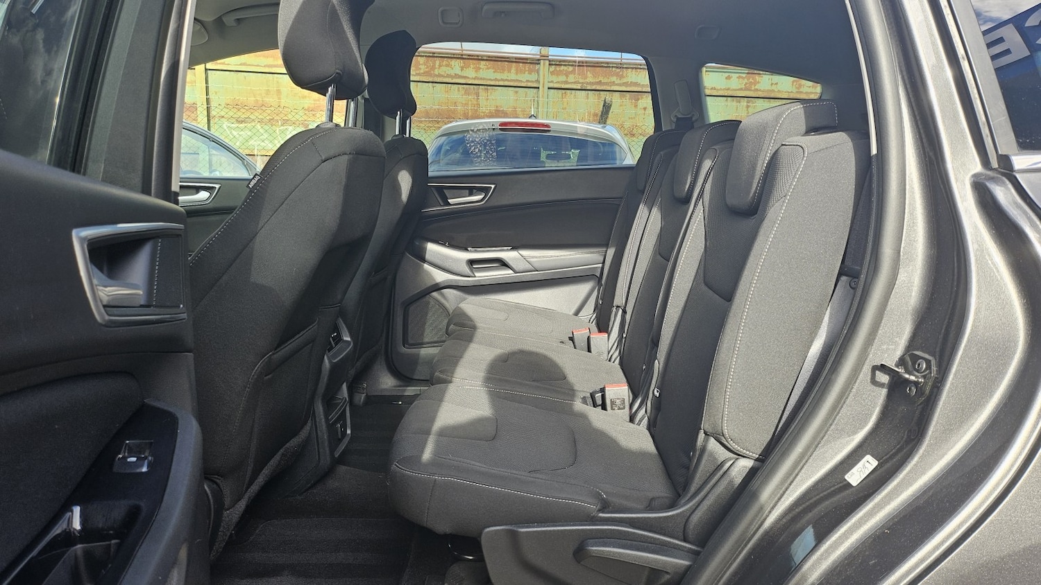 Used Ford S-Max 2015 for sale - 76387380: Photo 10