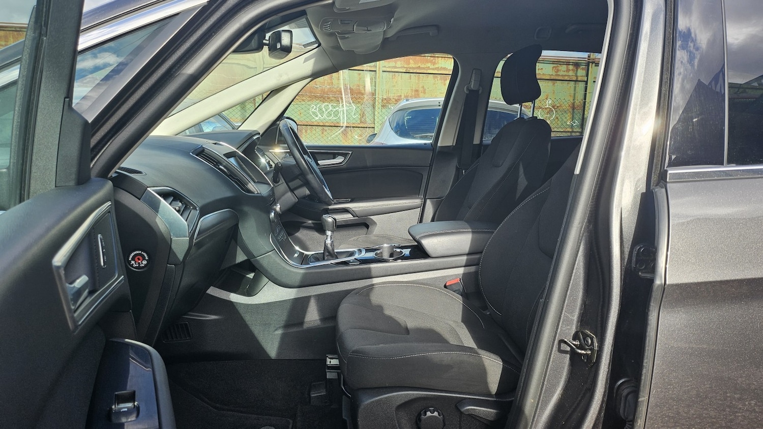 Used Ford S-Max 2015 for sale - 76387380: Photo 9