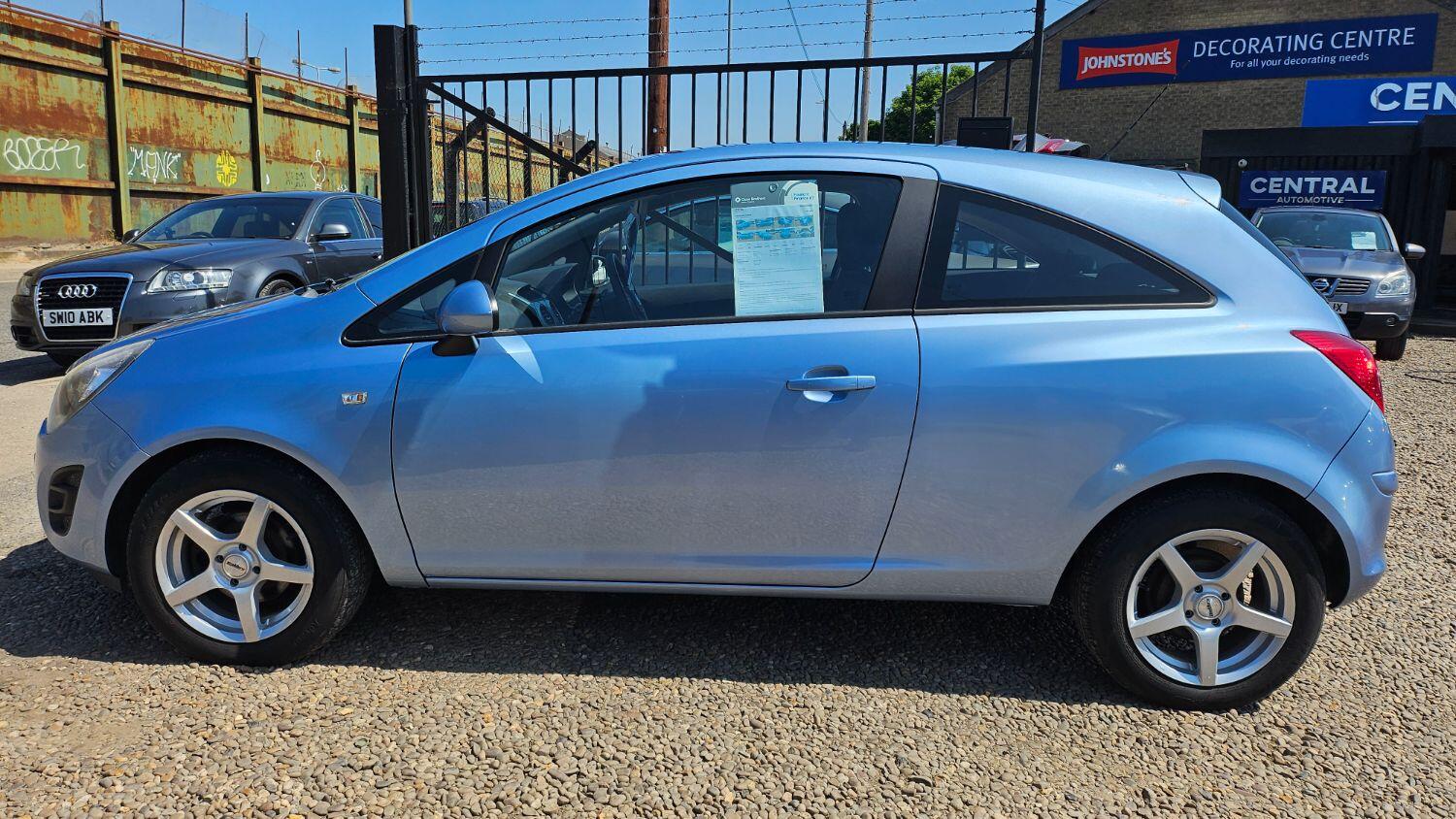 Used Vauxhall Corsa 2014 for sale - 75074548: Photo 2
