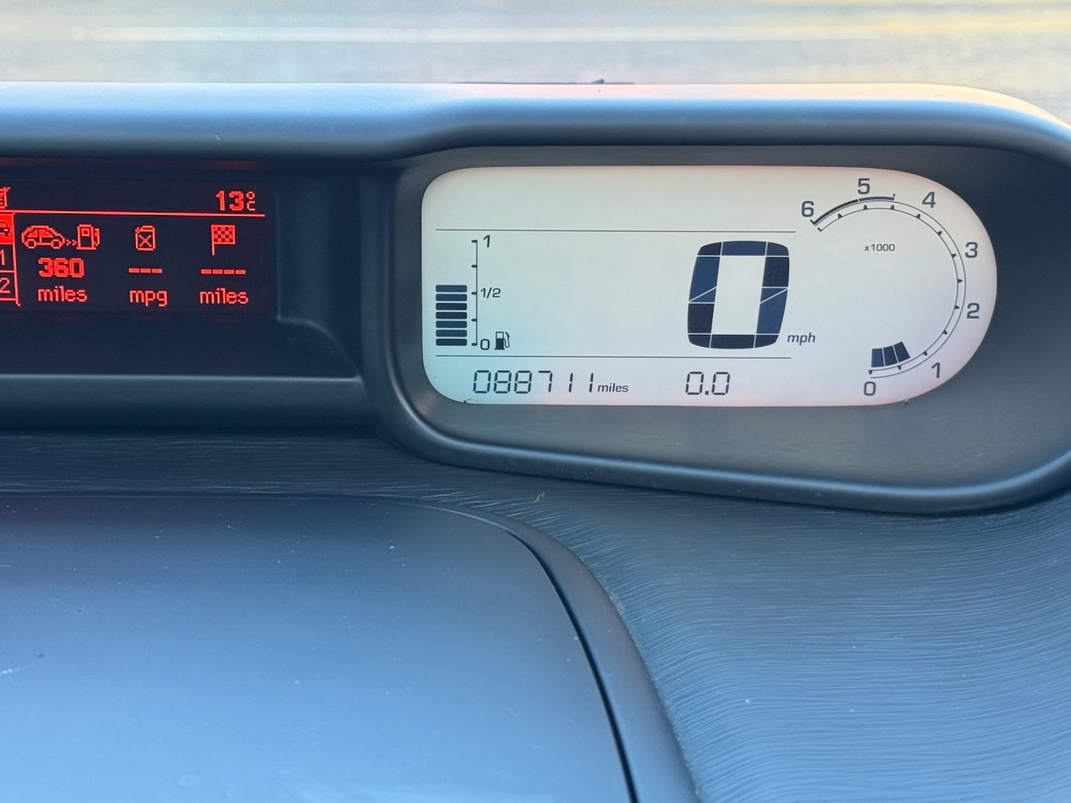 Used Citroen C3 Picasso 2013 for sale - 76892242: Photo 10