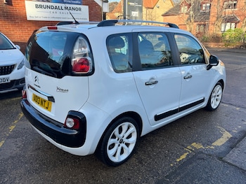 Used Citroen C3 Picasso 2013 for sale - 76892242: Photo