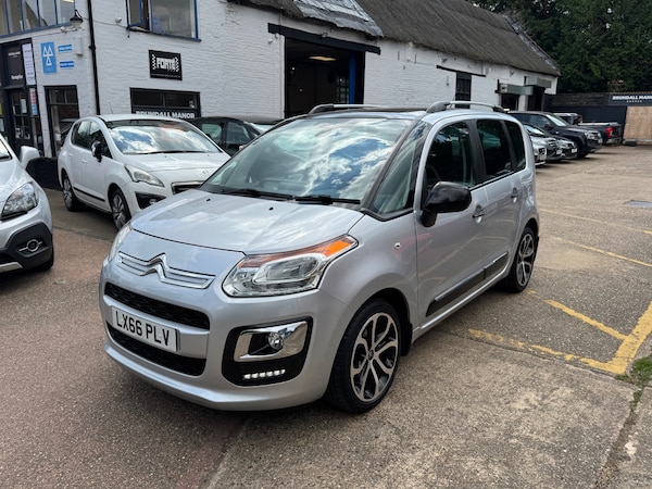 Used Citroen C3 Picasso 2016 for sale - 74993524: Photo 1