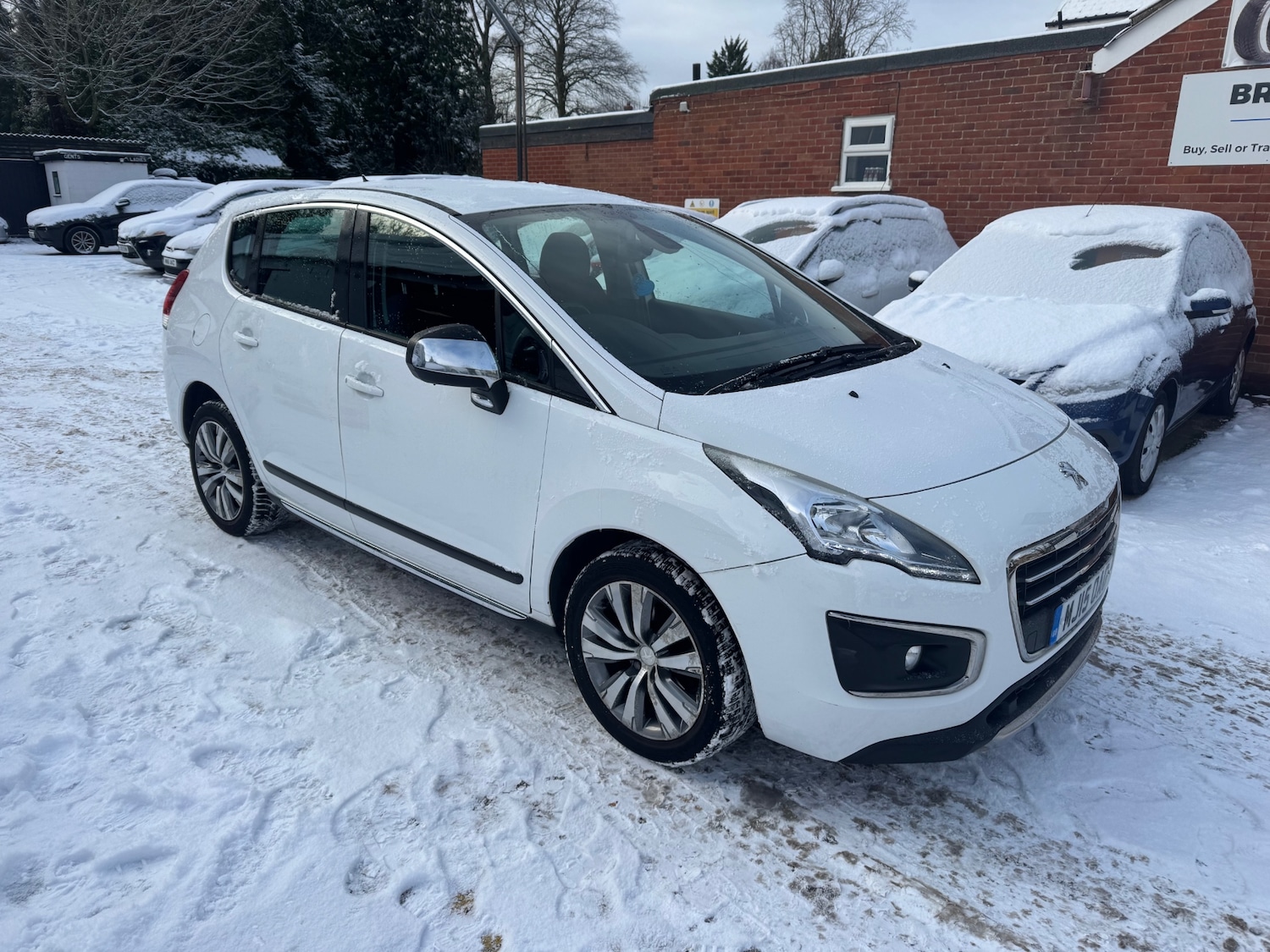 Used Peugeot 3008 2015 for sale - 77104085: Photo 2