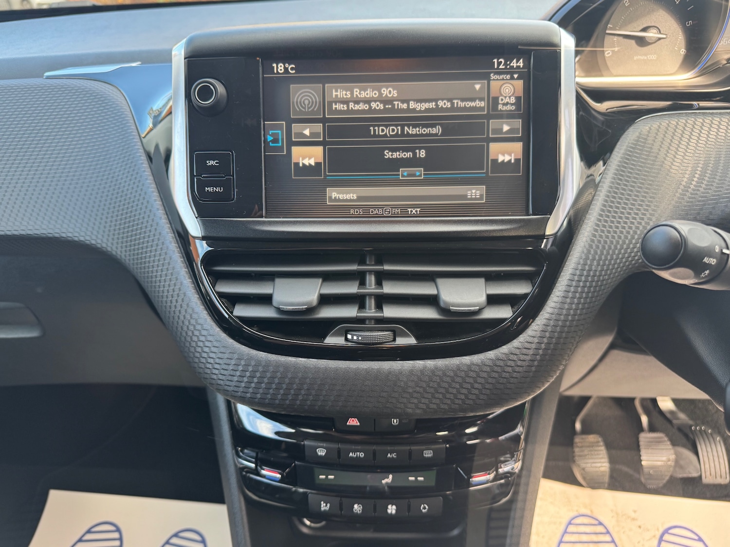 Used Peugeot 2008 2016 for sale - 76464488: Photo 10