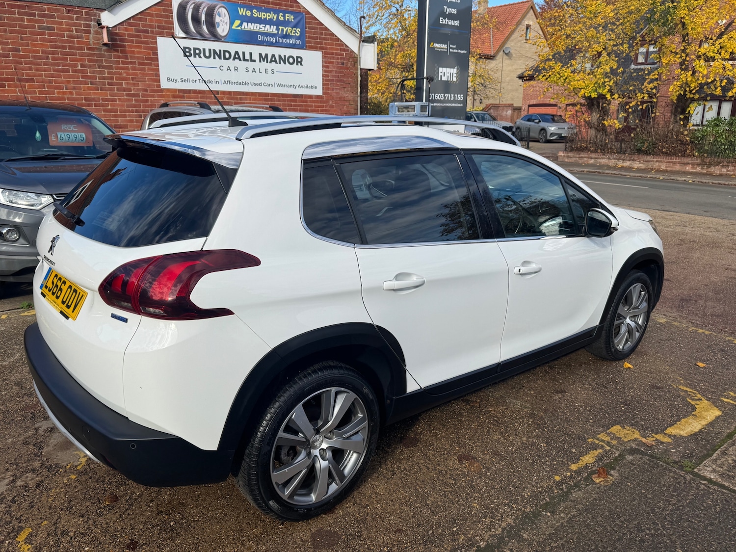 Used Peugeot 2008 2016 for sale - 76464488: Photo 3