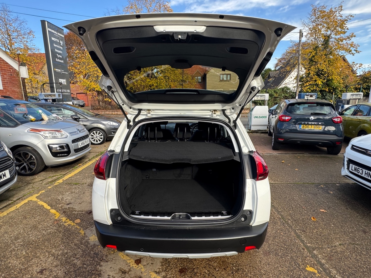 Used Peugeot 2008 2016 for sale - 76464488: Photo 6
