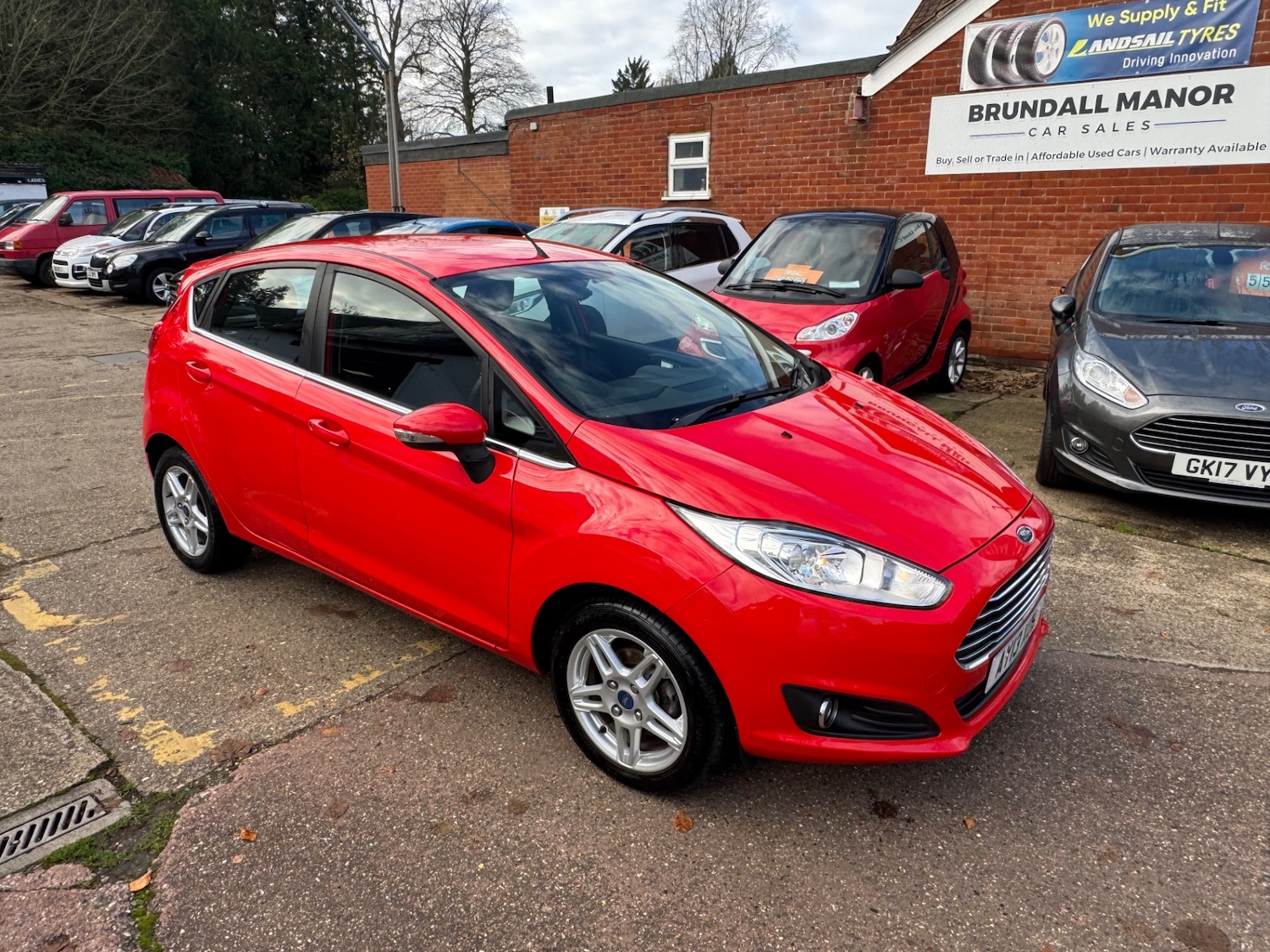 Used Ford Fiesta 2013 for sale - 76612198: Photo 2