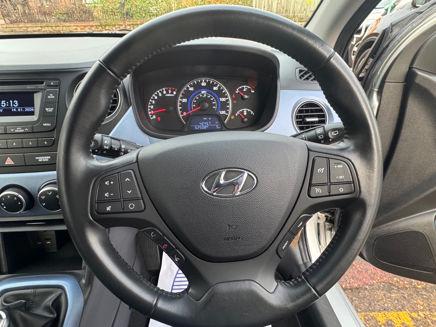 Used Hyundai i10 2015 for sale - 77207514: Photo 12