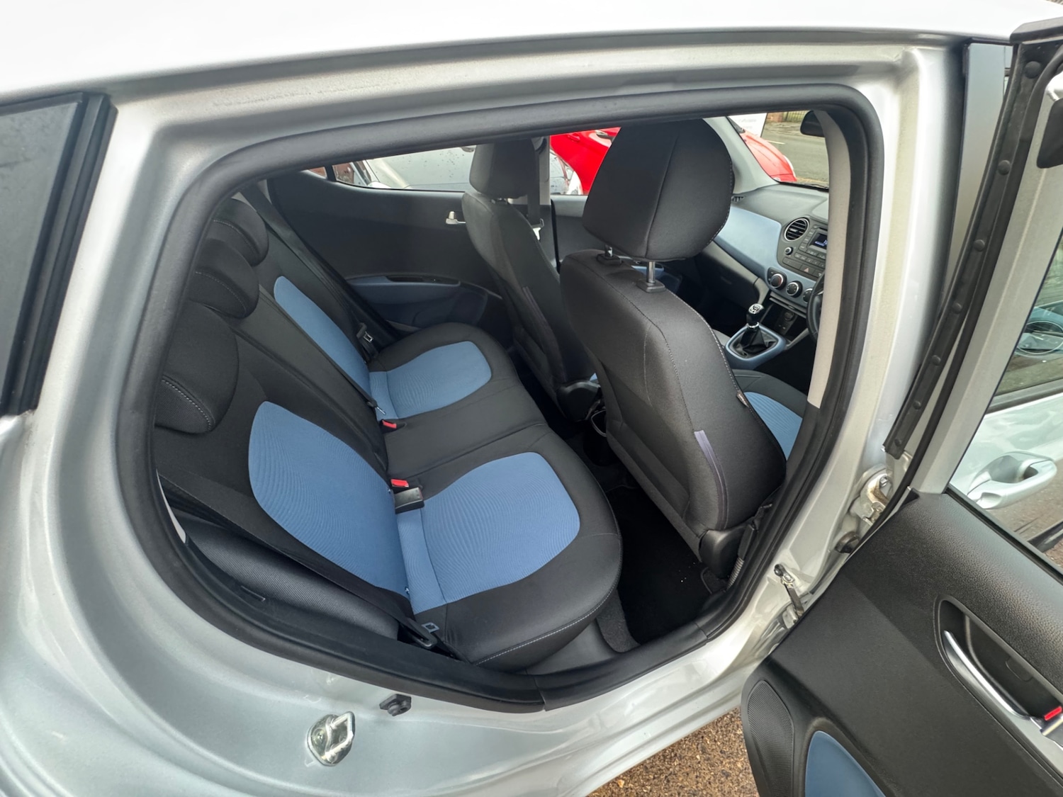 Used Hyundai i10 2015 for sale - 77207514: Photo 6