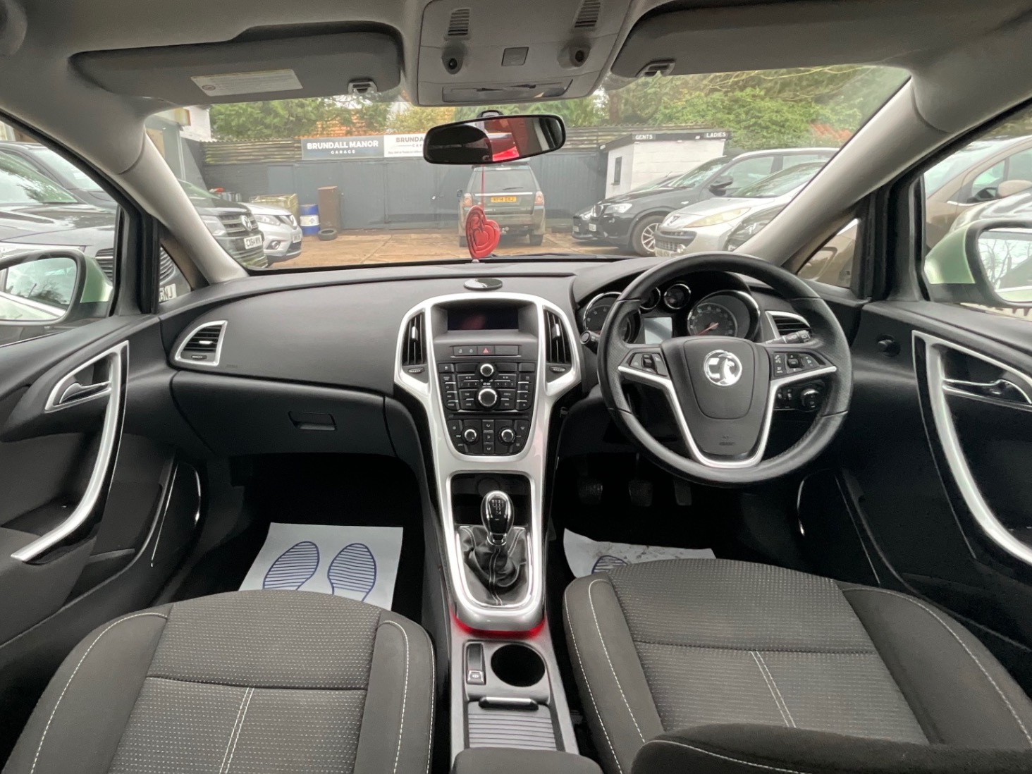 Used Vauxhall Astra 2011 for sale - 77283884: Photo 12