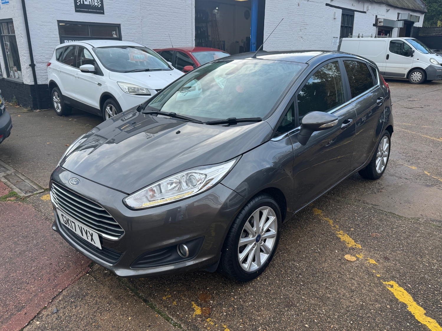 Used Ford Fiesta 2017 for sale - 76464493: Photo 1