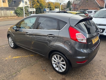 Used Ford Fiesta 2017 for sale - 76464493: Photo