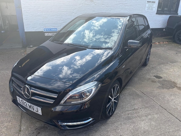 Used Mercedes-Benz B Class 2012 for sale - 75689855: Photo 2