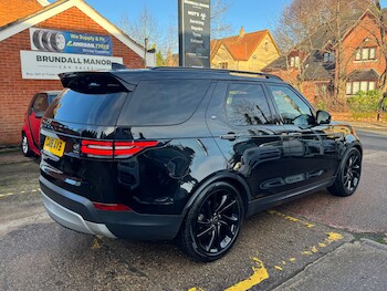 Used Land Rover Discovery 2018 for sale - 77023108: Photo