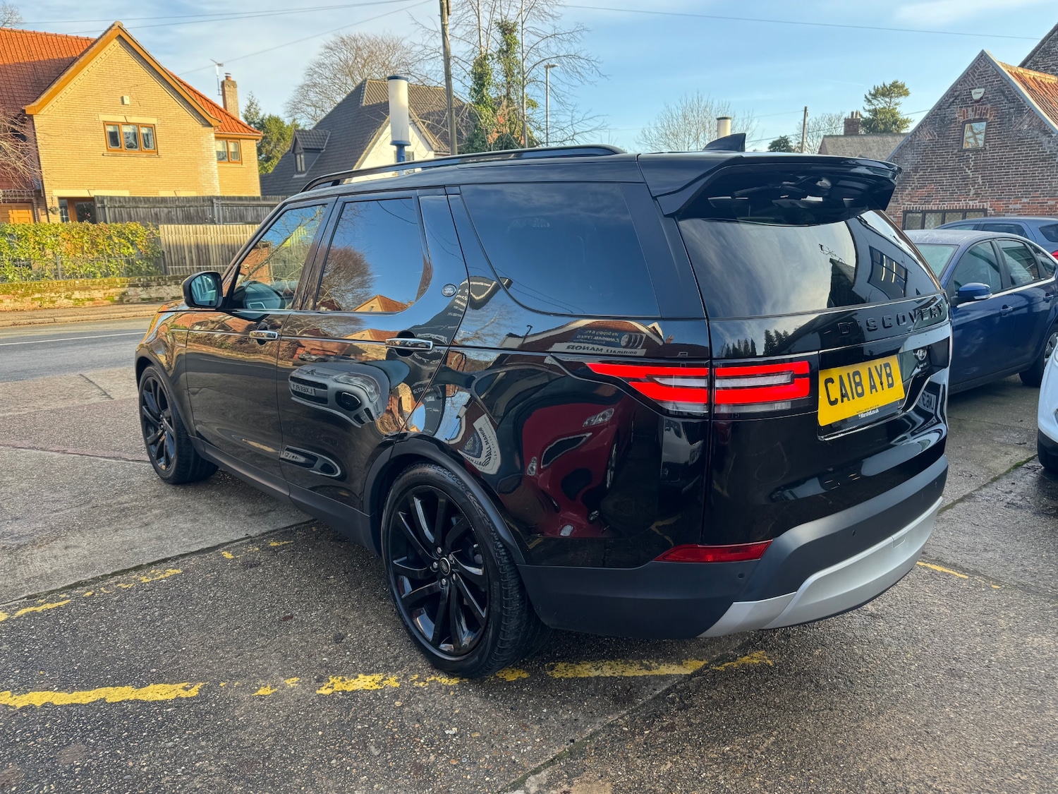 Used Land Rover Discovery 2018 for sale - 77023108: Photo 4