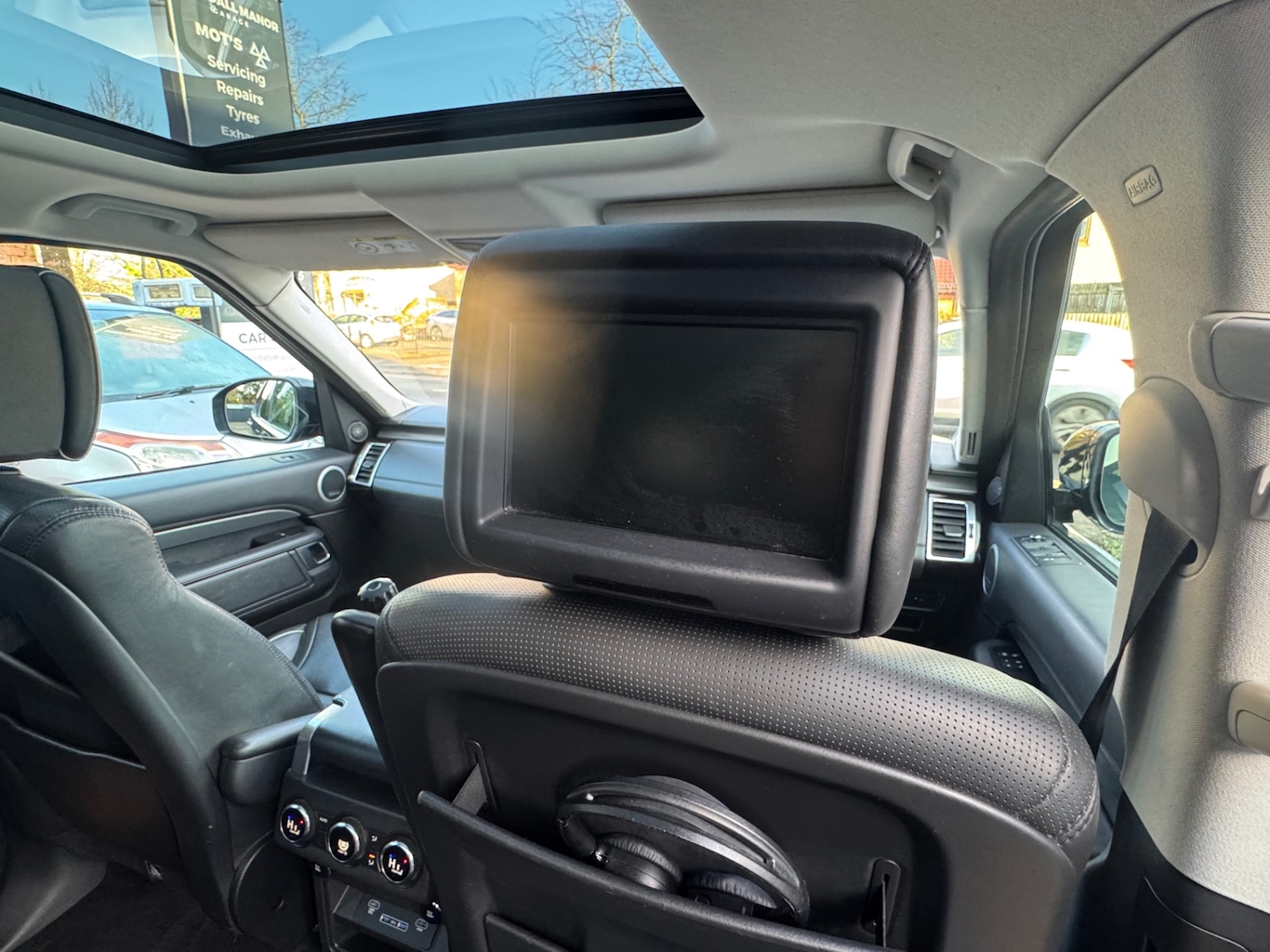 Used Land Rover Discovery 2018 for sale - 77023108: Photo 9